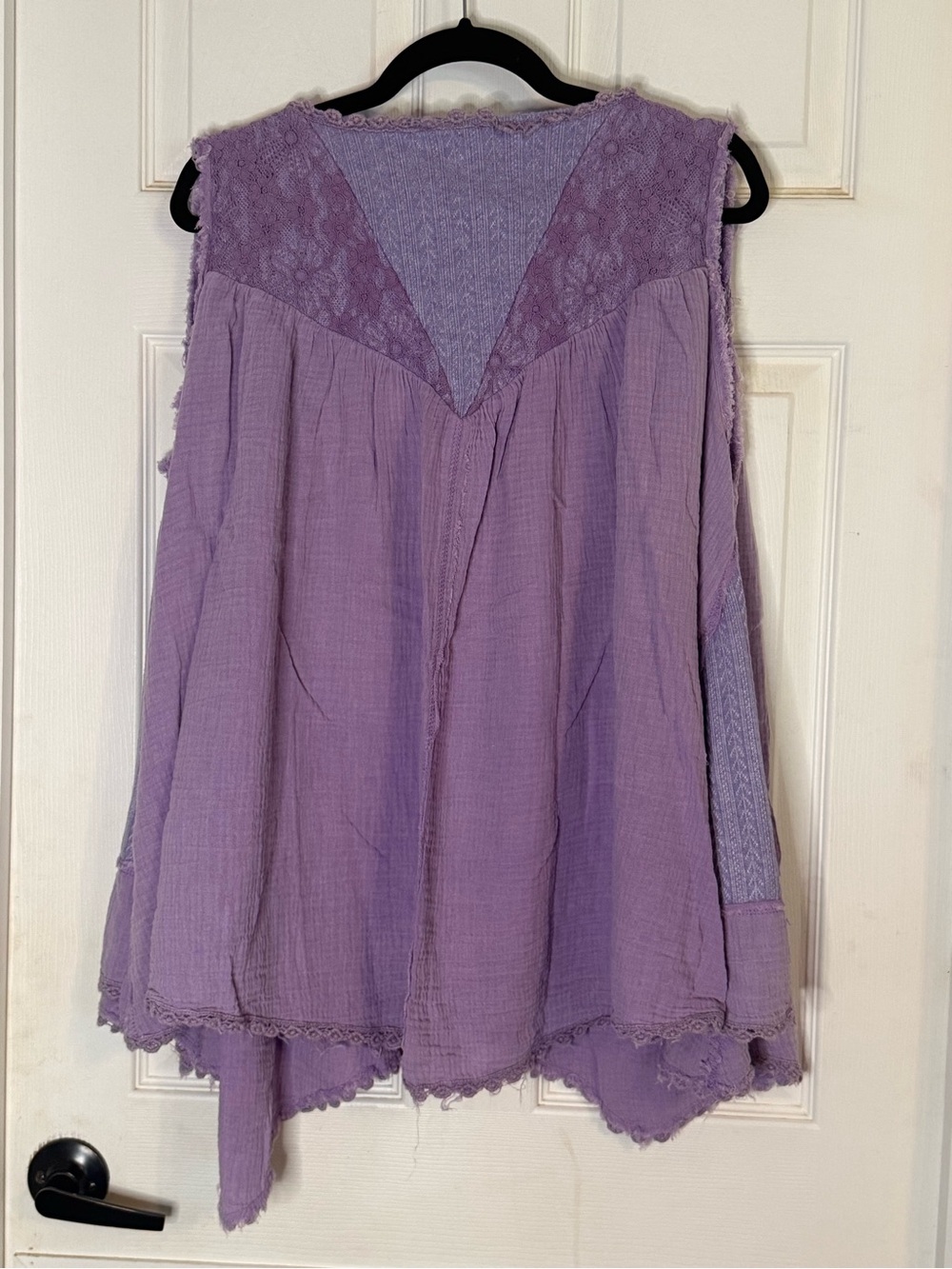 POL Lavender Beaded Sleeveless Vest - Picture 3 of 4